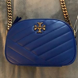 Tory Burch -Kira chevron small camera bag